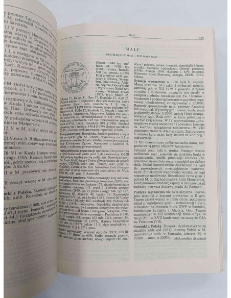 Encyklopedia Świat w przekroju 1981